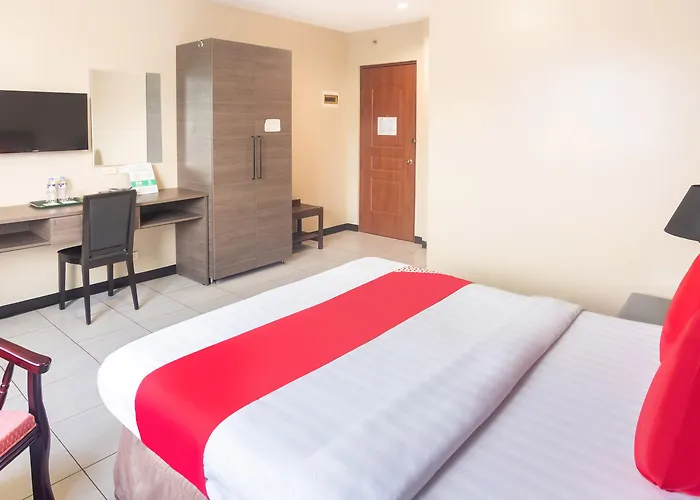 Hotel Oyo 187 The Maxwell Cebu