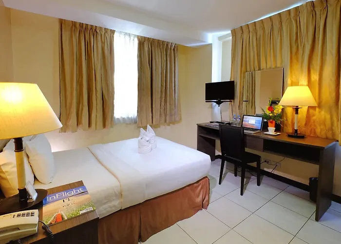 Hotel Oyo 187 The Maxwell Cebu