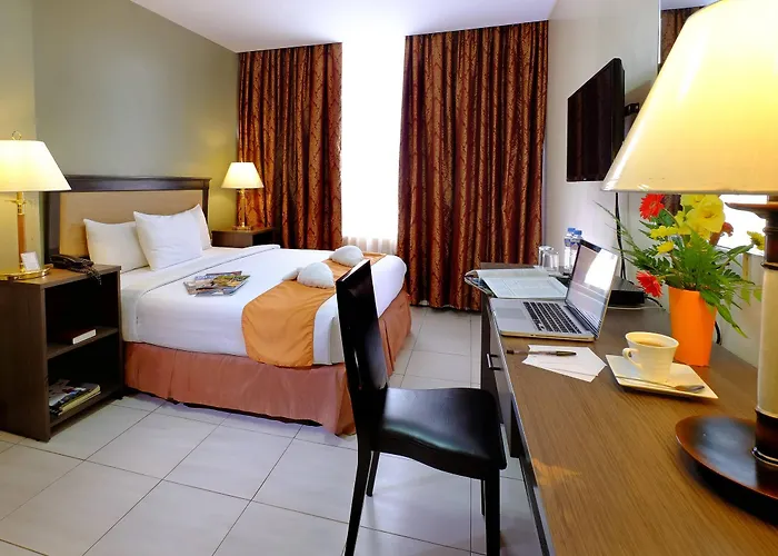 Oyo 187 The Maxwell Hotel Cebu