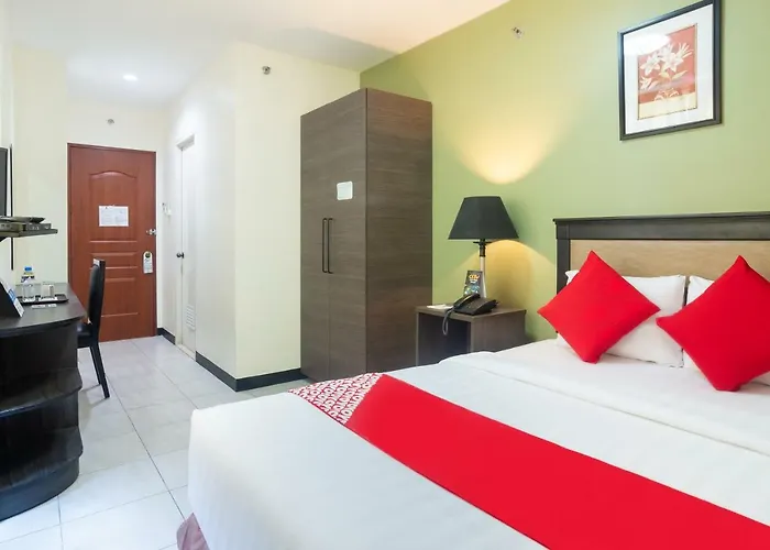 Hotel Oyo 187 The Maxwell 3*